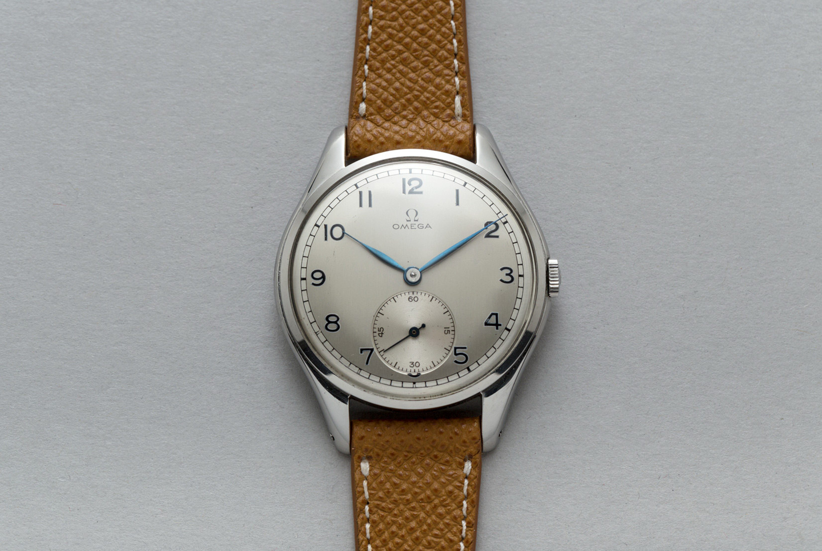 Omega Vintage Jumbo Dresswatch, Ref. 2505 - Shuck the Oyster Vintage Watches