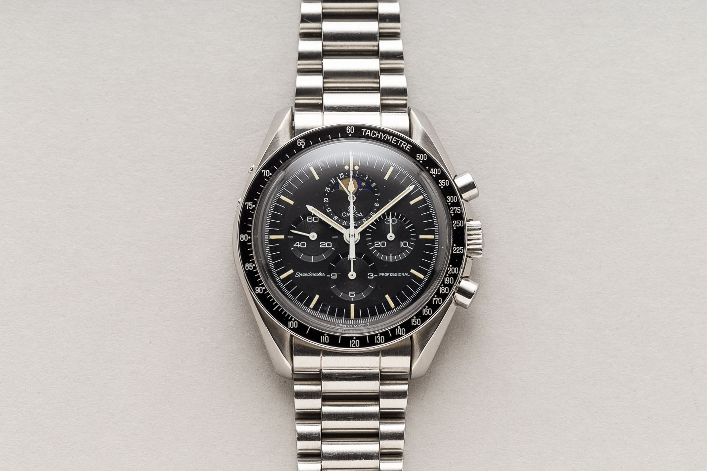 omega speedmaster professional tachymeter