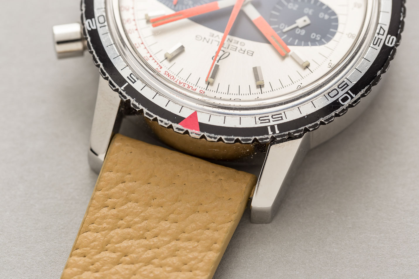 Breitling Datora “Surfboard” 2031 Vintage Chronograph Valjoux 7732, Luxury,  Watches on Carousell
